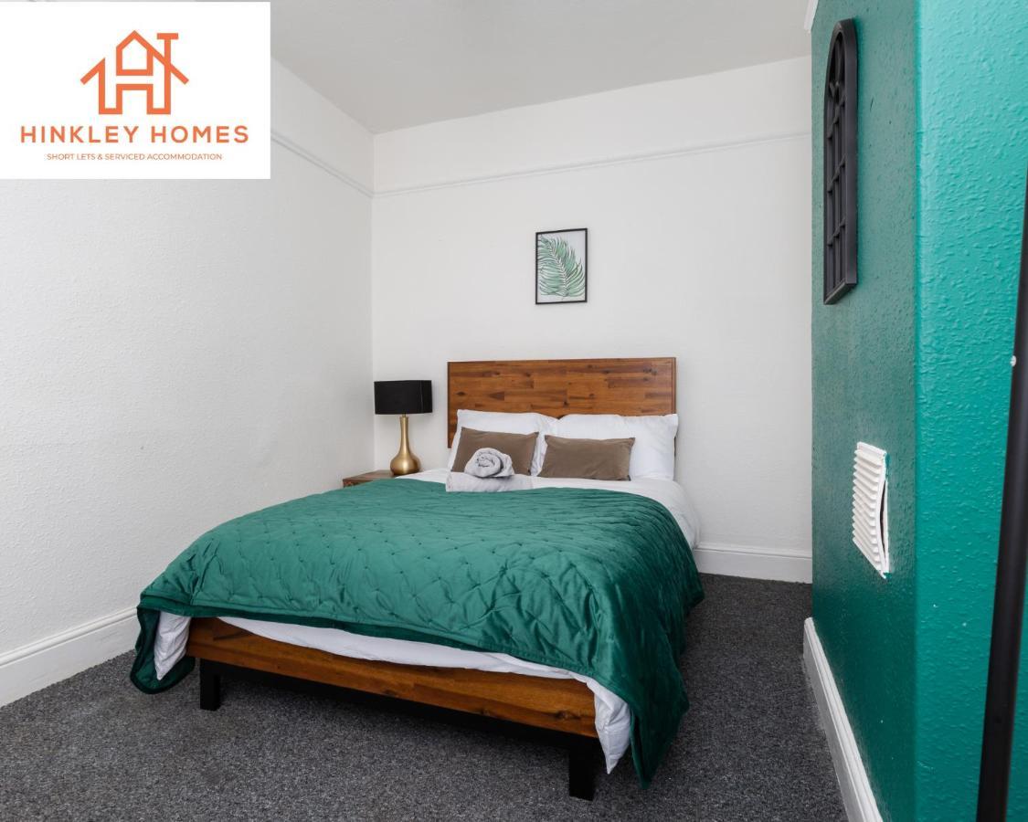 Stanley House: City-linked Doubles With Parking Liverpool