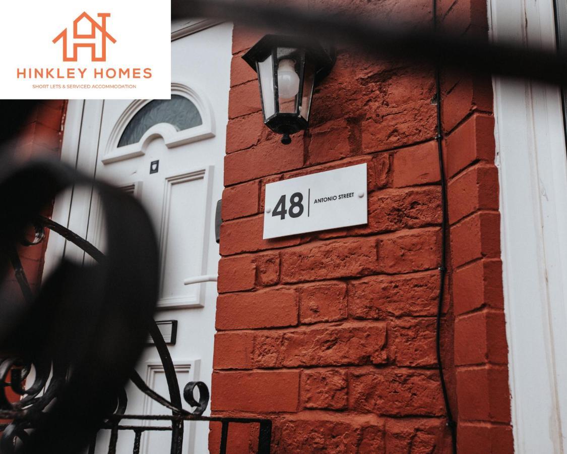 Holiday home Hinkley Homes: Newly Renovated 4-bed With Free Parking