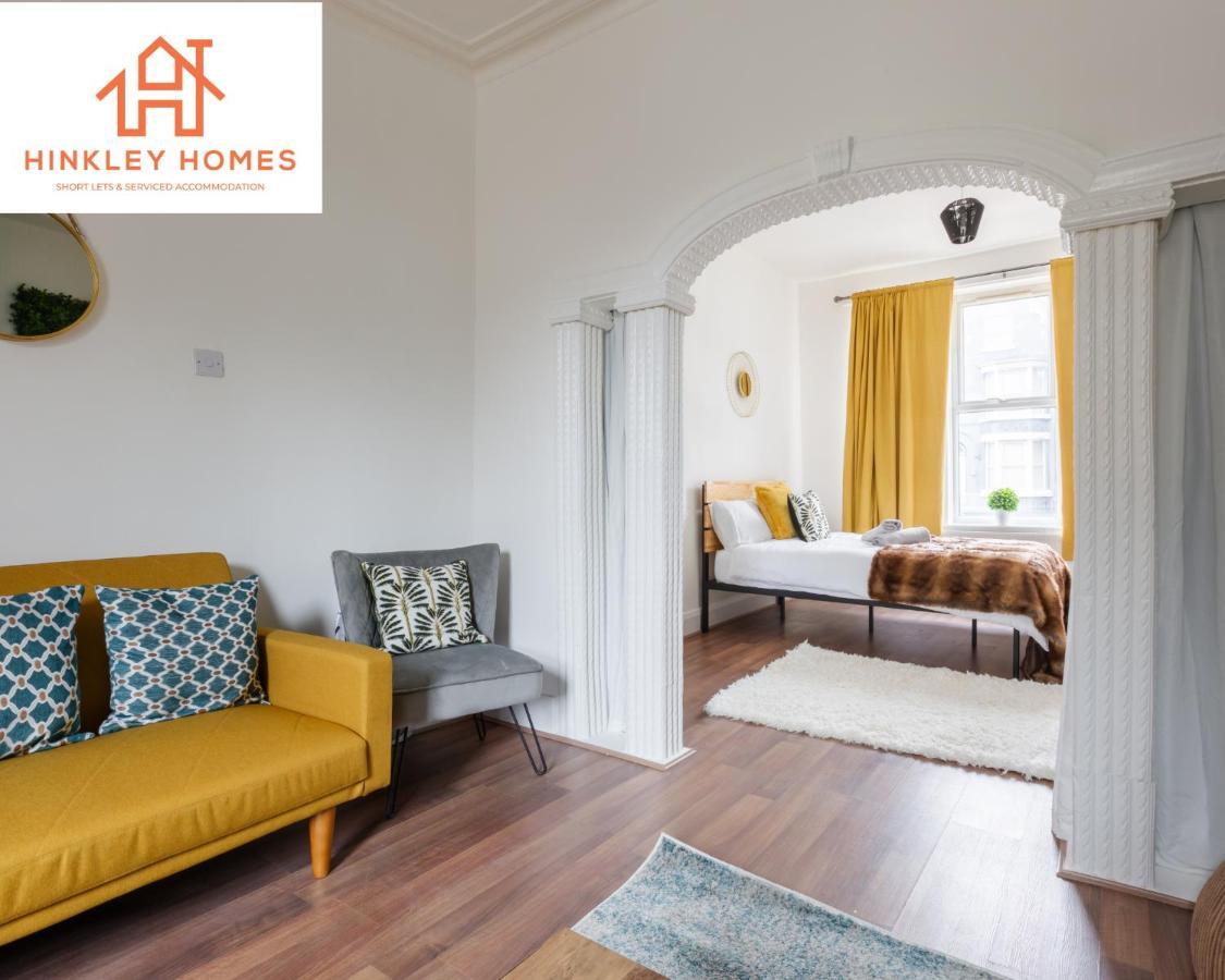 Holiday home Stanley House: City-linked Doubles With Parking Liverpool