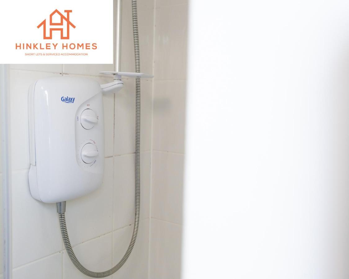5 Beds - Free Gated Parking - Centre - By Hinkley Homes Short Lets & Serviced