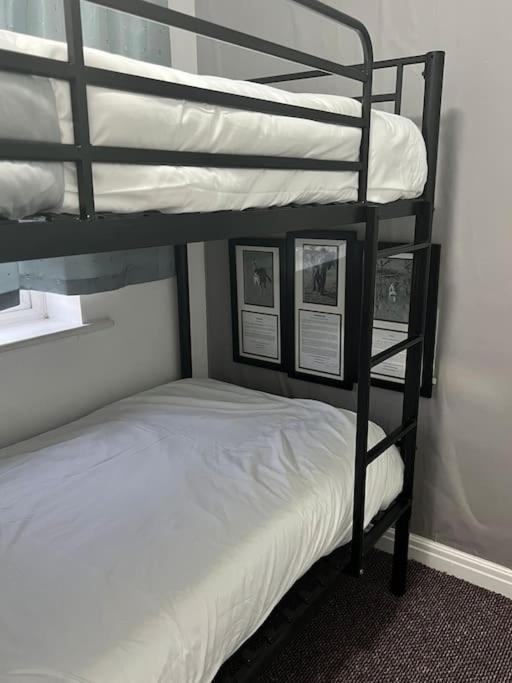 Holiday home Modern With Free Parking,near To Center Liverpool