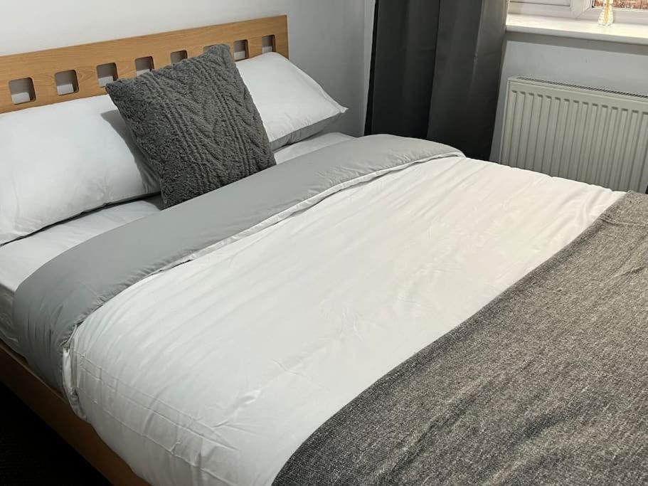 Modern With Free Parking,near To Center * Liverpool