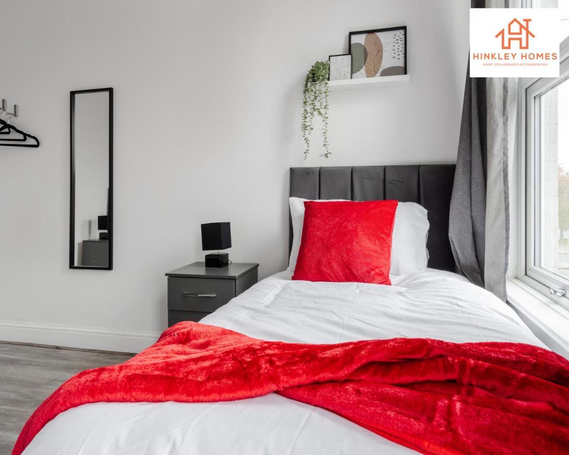 Stylish Home: Free Wifi & Parking By Hinkley Homes * Liverpool