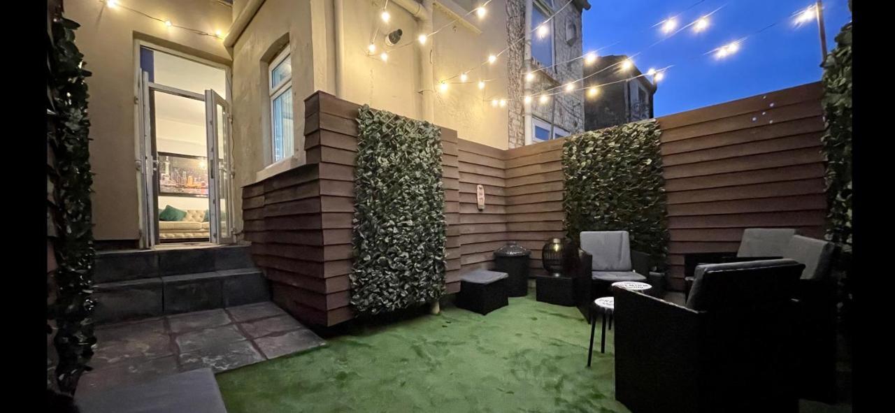 4 Bedroom Anfield House, 7 Beds, Free Parking, Garden - 5 Mins To Lfc, 15 Mins To Centre * Liverpool