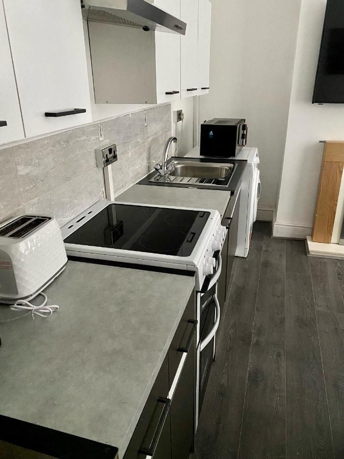 Apartment Surescape *