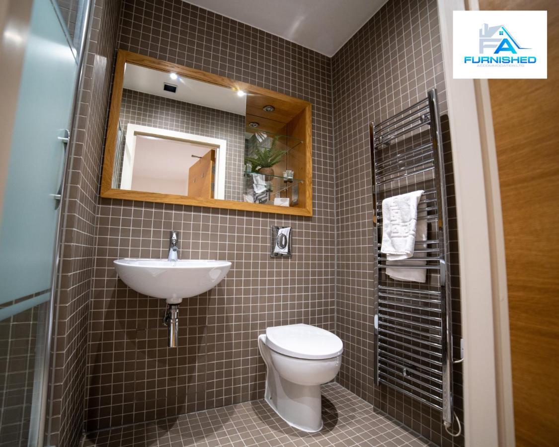 Long Business By Furnished - Free Parking - Wifi Apartment Liverpool