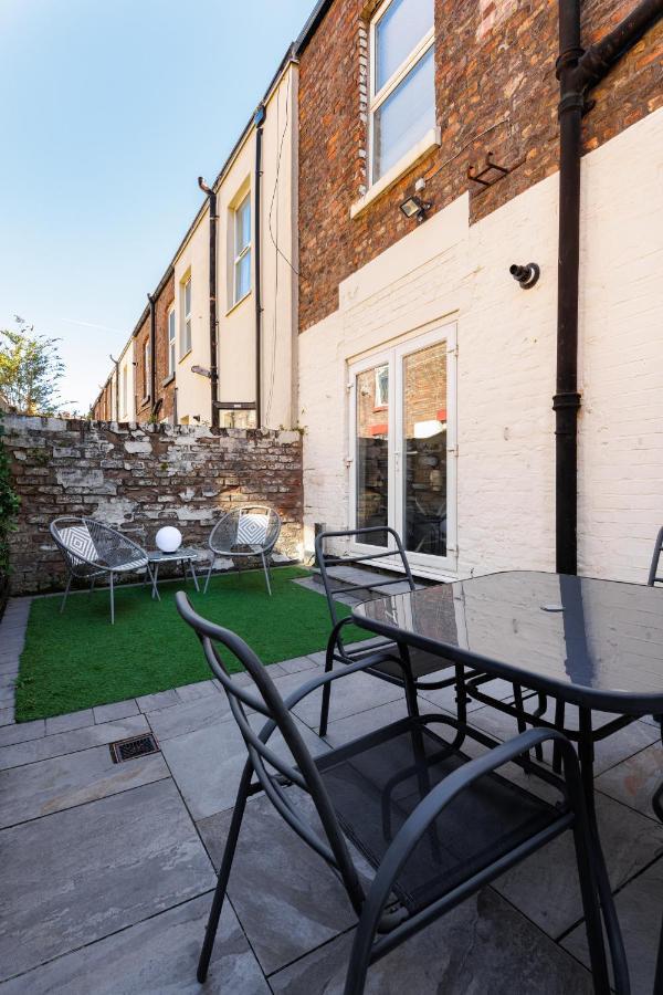 Holiday home Host - Anfield Stadium Home, Cozy House For Family
