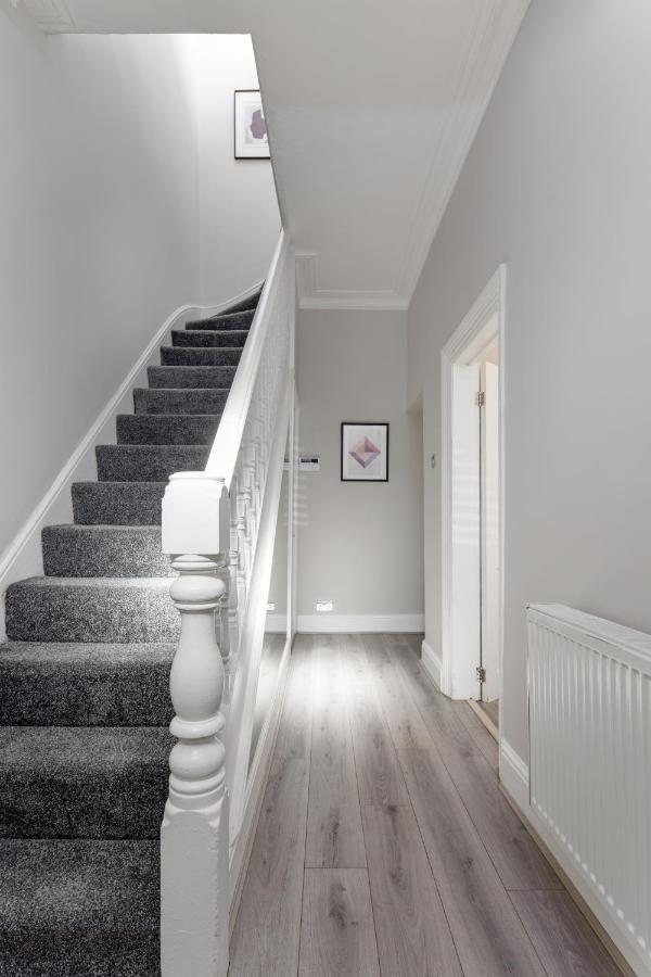 Host - Anfield Stadium Home, Cozy House For Family Holiday home