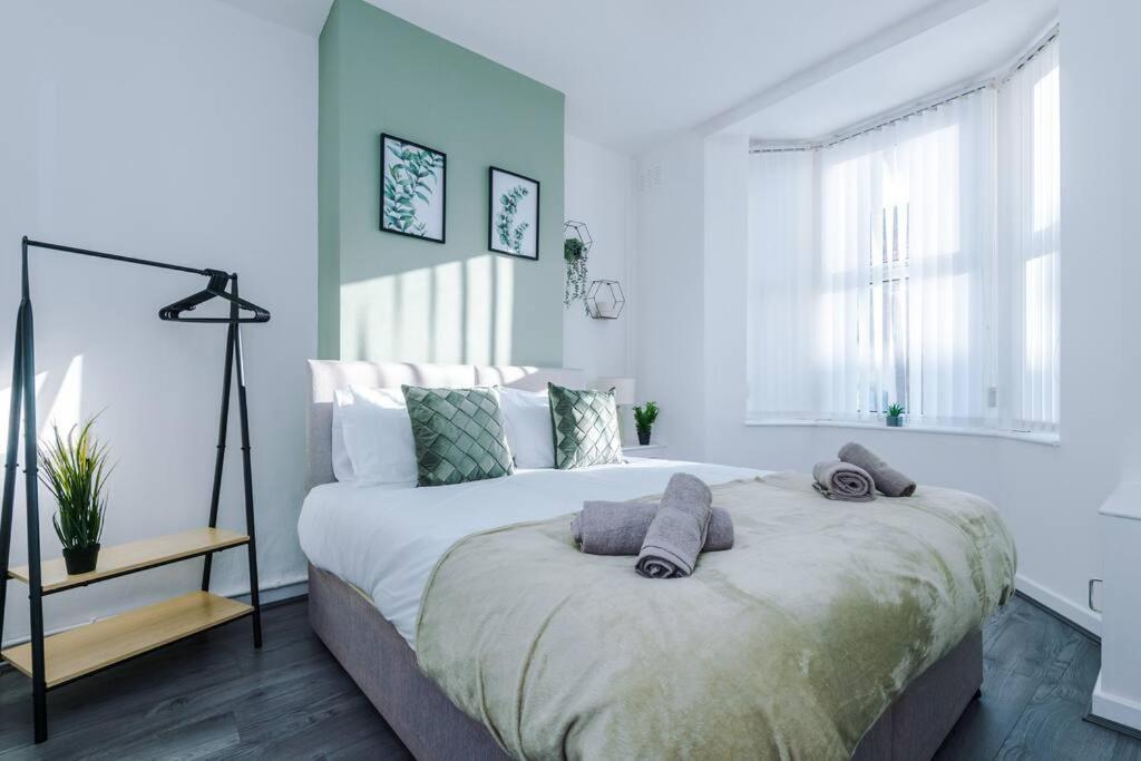 Oakleigh House By Prime
