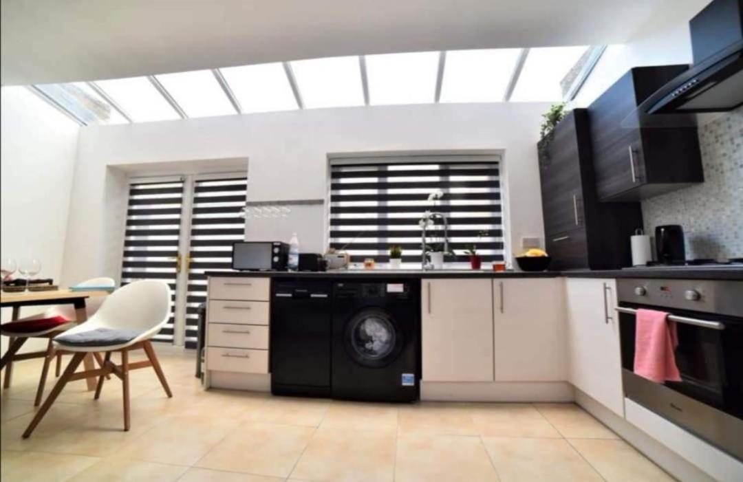 Barbara's Homestay Liverpool