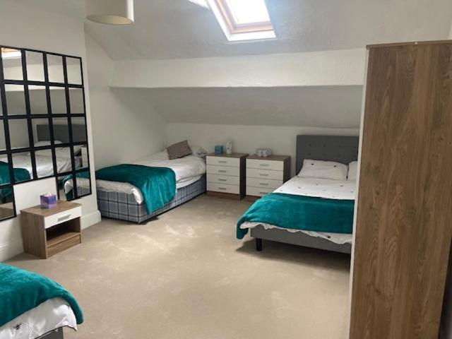 Guest house 55 Kremlin Drive Liverpool