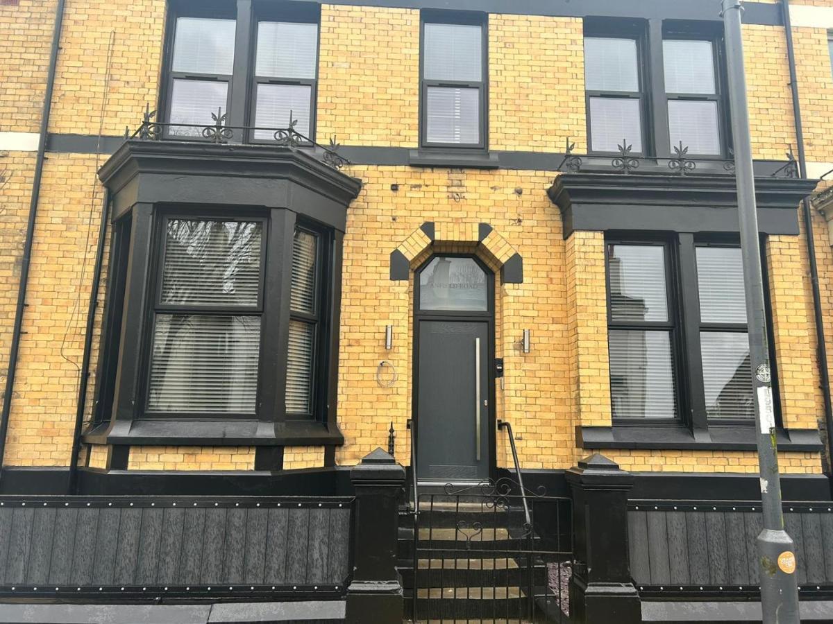 128 Anfield Road Hotel *