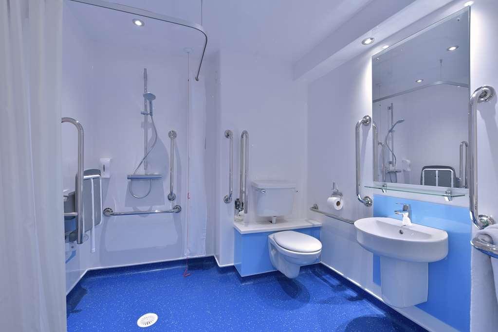Travelodge John Lennon Airport Hotel Liverpool