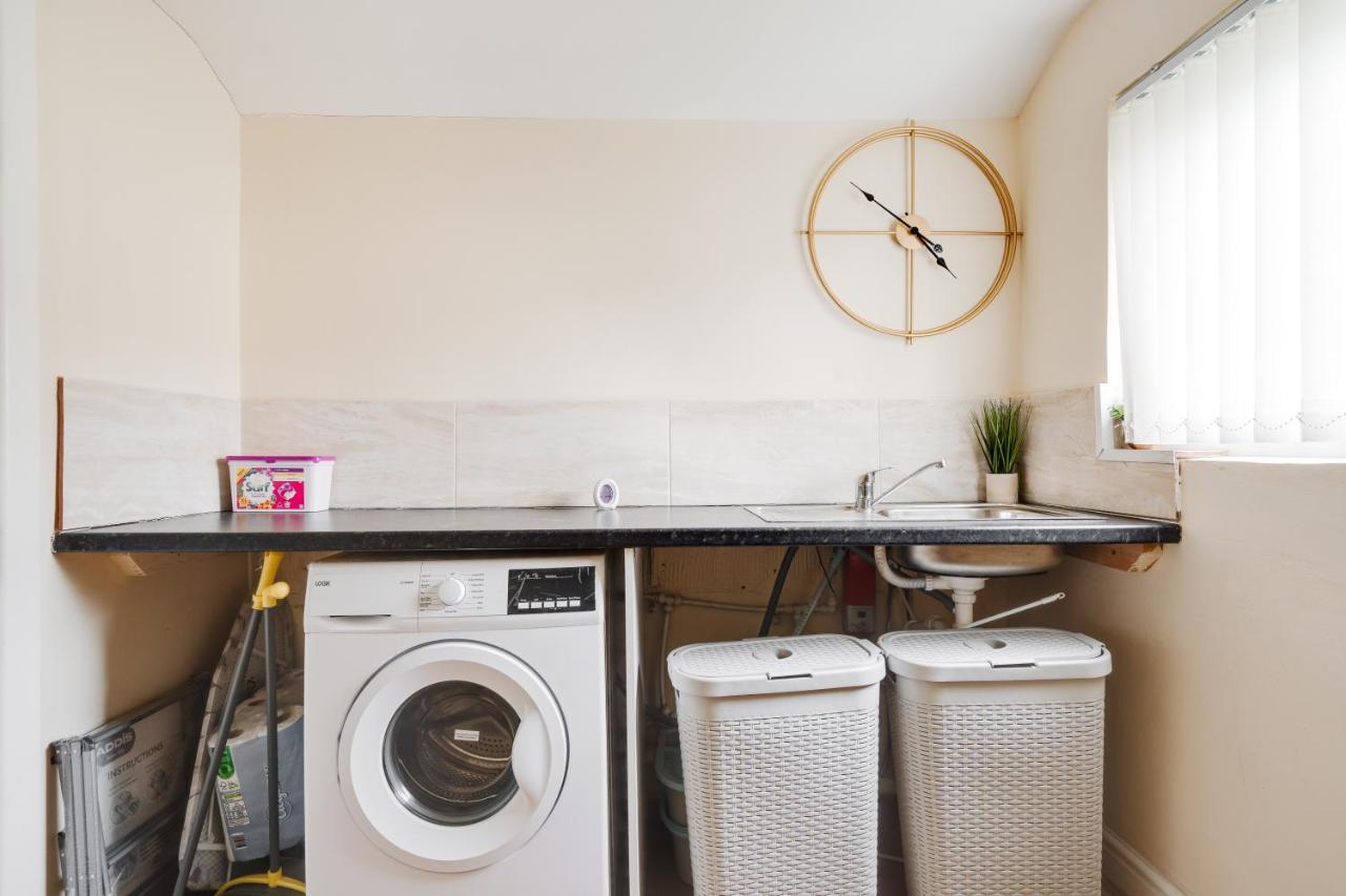 Apartment Huge 5bdrm Ensuite In Monthly Discounts Bu Hinkley Homes Short Lets & Serviced Accomodation Liverpool