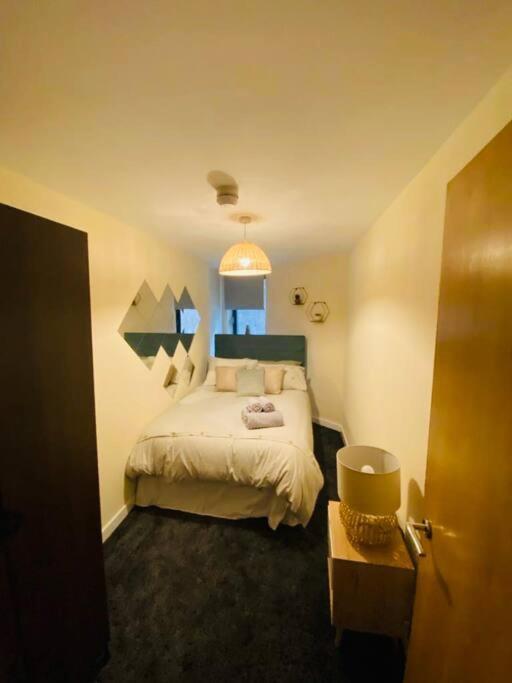 Apartment Centre Modern Fits 6 People Liverpool