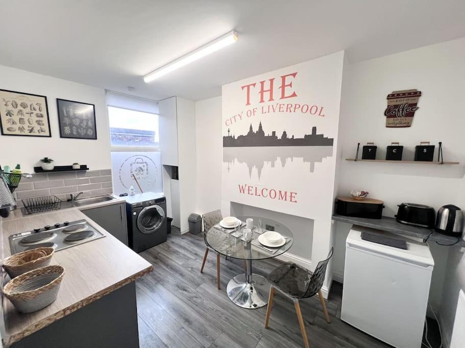 Cosy Flat By Anfield: 5 Minutes From The Stadium! Apartment *