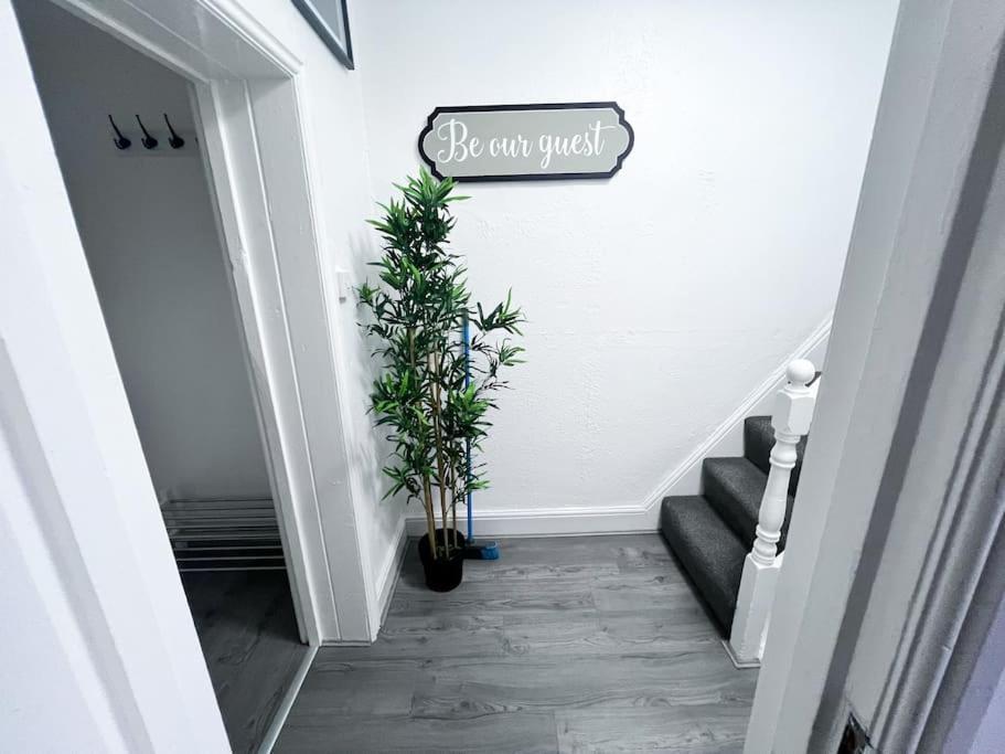 Cosy Flat By Anfield: 5 Minutes From The Stadium! Apartment Liverpool
