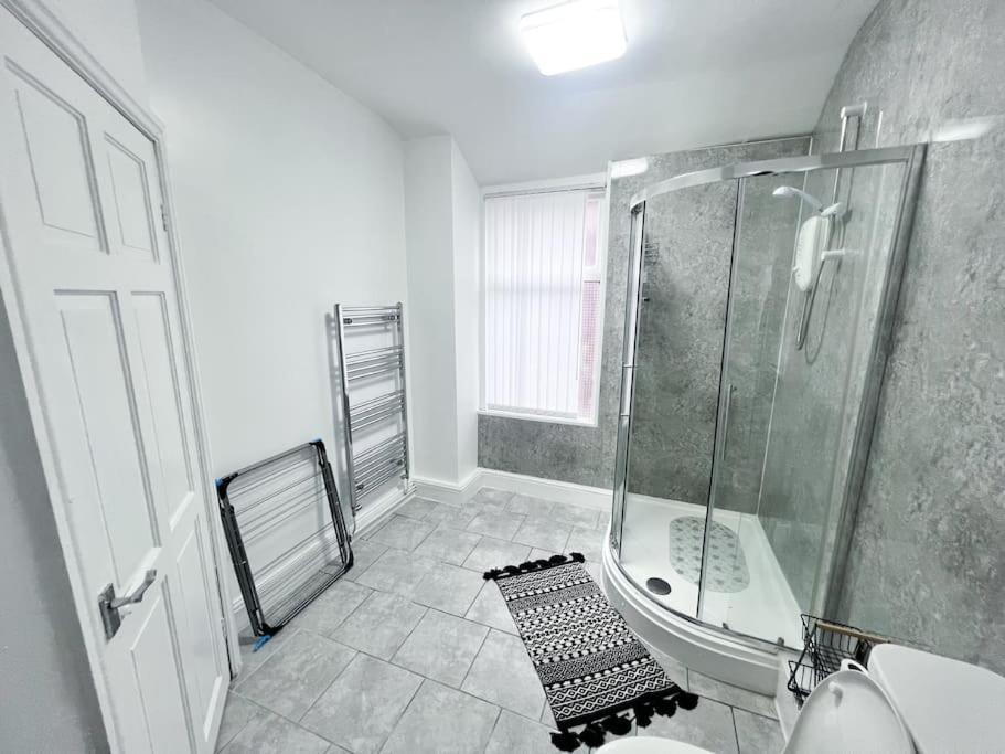 Cosy Flat By Anfield: 5 Minutes From The Stadium! Liverpool