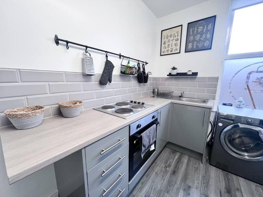 Apartment Cosy Flat By Anfield: 5 Minutes From The Stadium! Liverpool