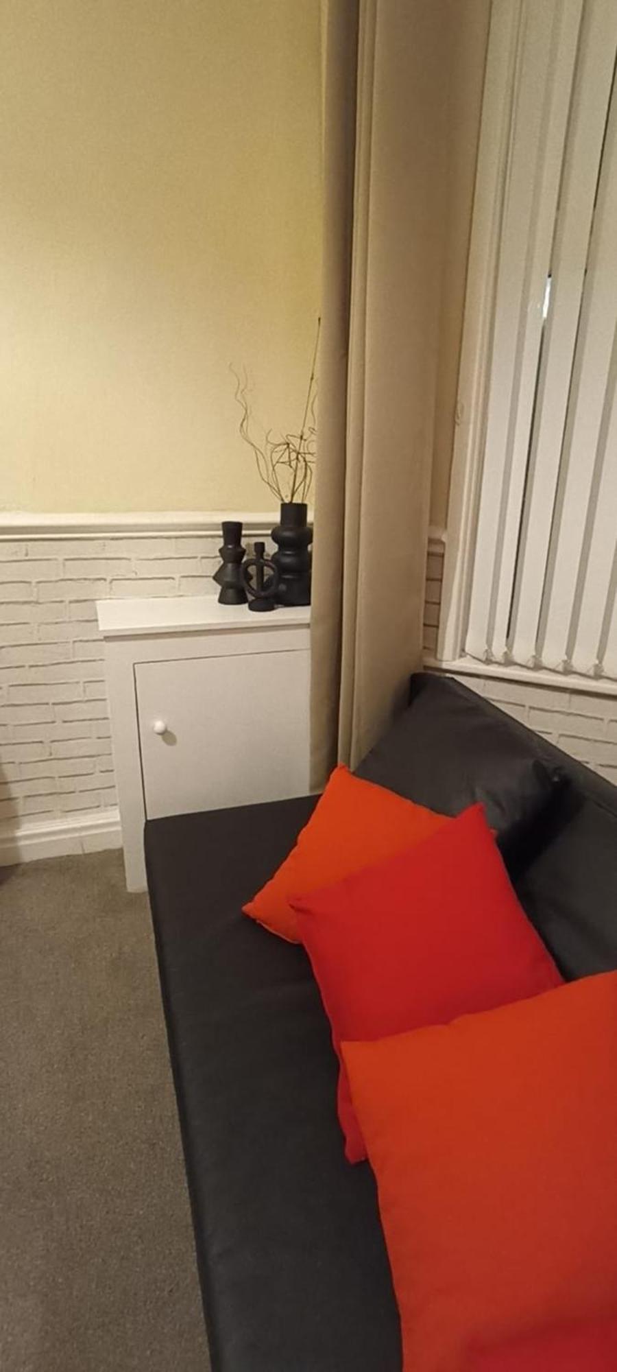 From Near Lfc, Efc & Train Station Apartment