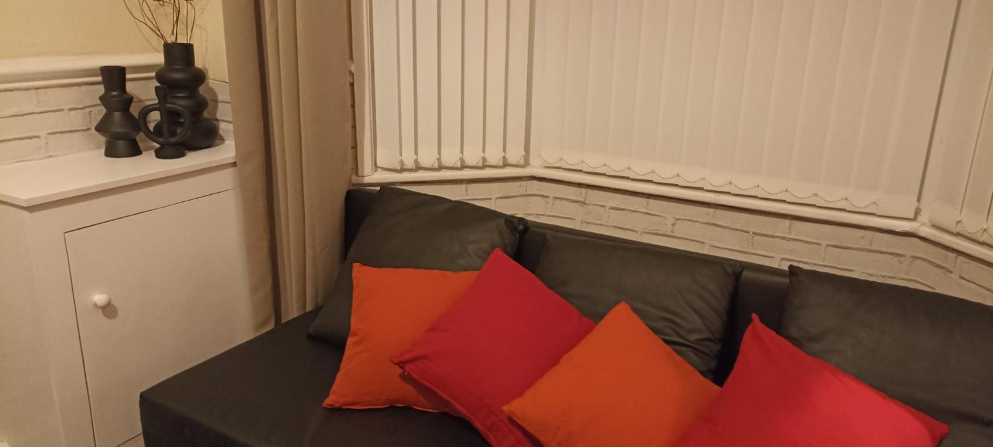From Near Lfc, Efc & Train Station Apartment Liverpool