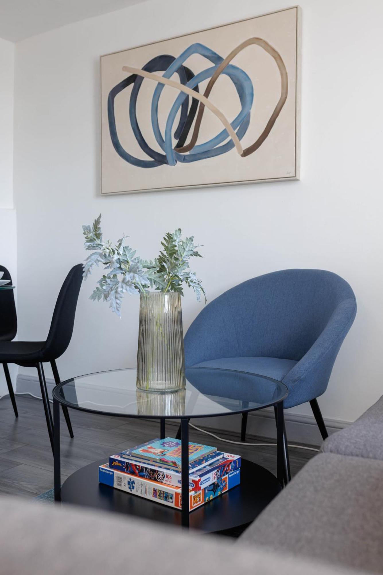 Newly Renovated In - Extended Apartment *