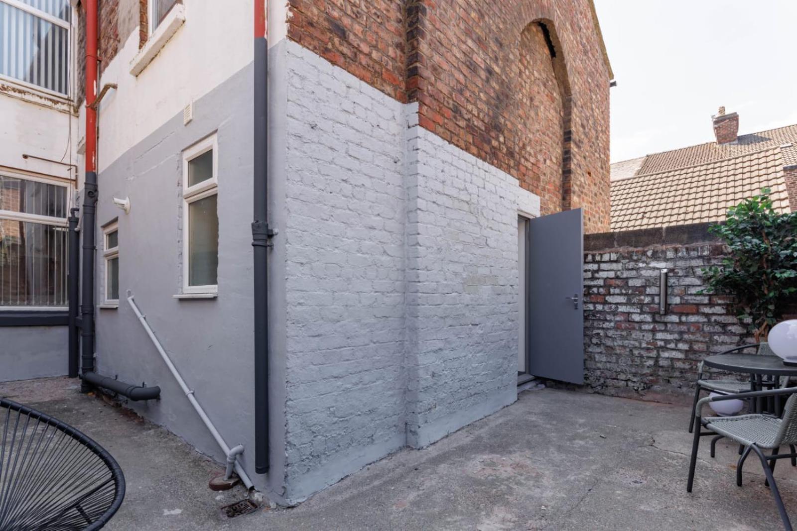 Newly Renovated In - Extended Liverpool