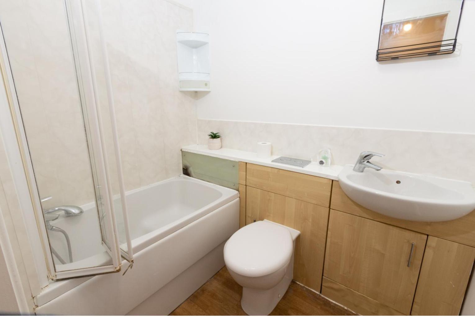 Chic 1bed Apt Near Cc Apartment