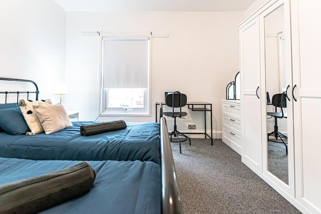 Centre House, Free Parking * Liverpool