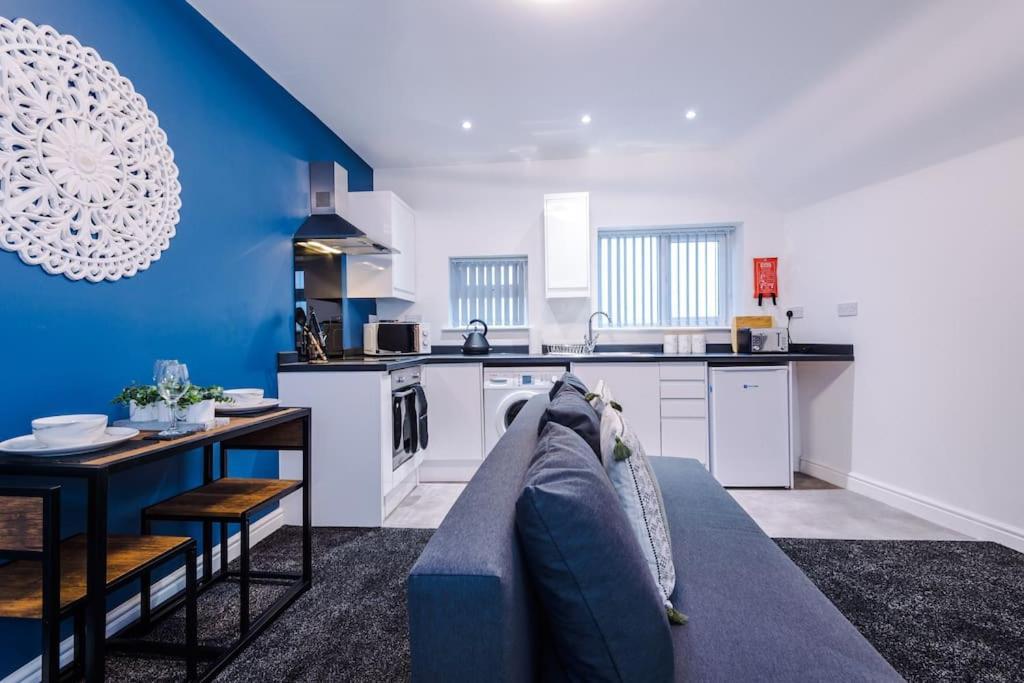 Apartment Charming - Rocky Ln Chambers Flat 5 Liverpool