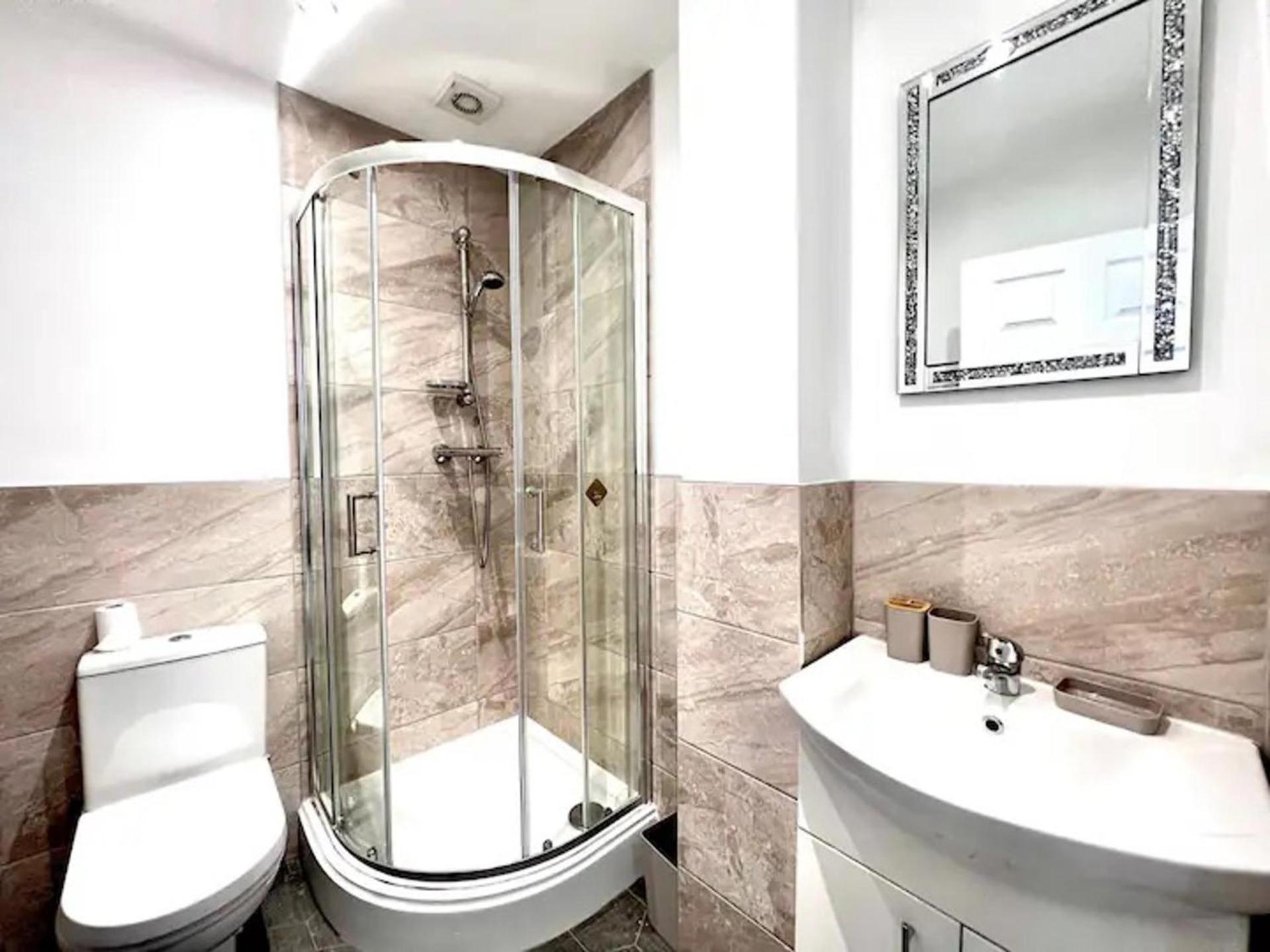 Apartment Immaculate 2-bed In Liverpool