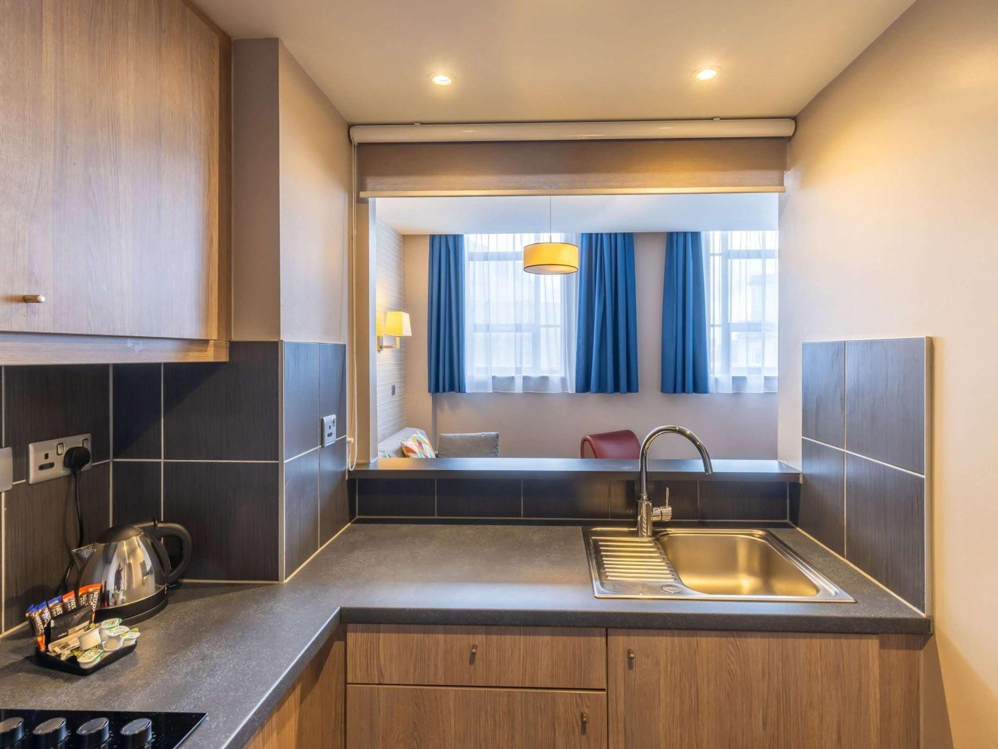 Adagio Centre Aparthotel 4*