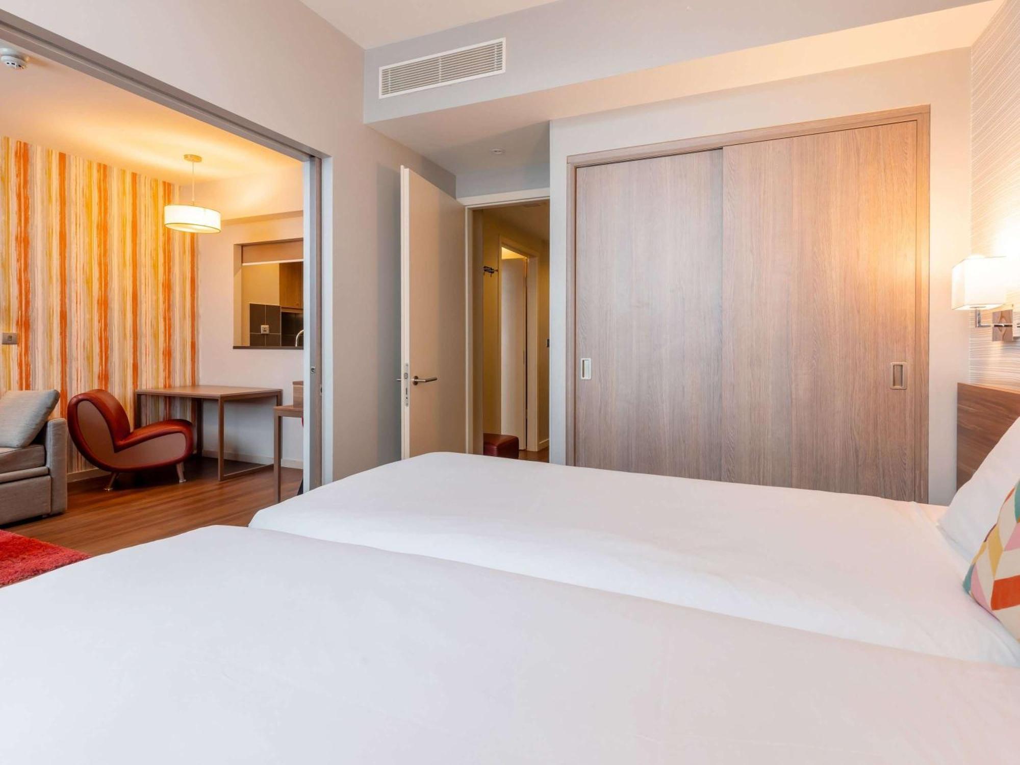 Adagio Centre 4*