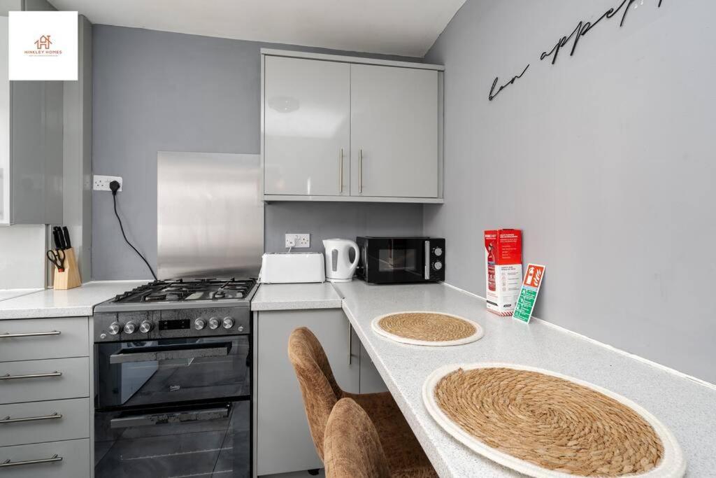 Cosy House - Free Parking - Centre Apartment Liverpool