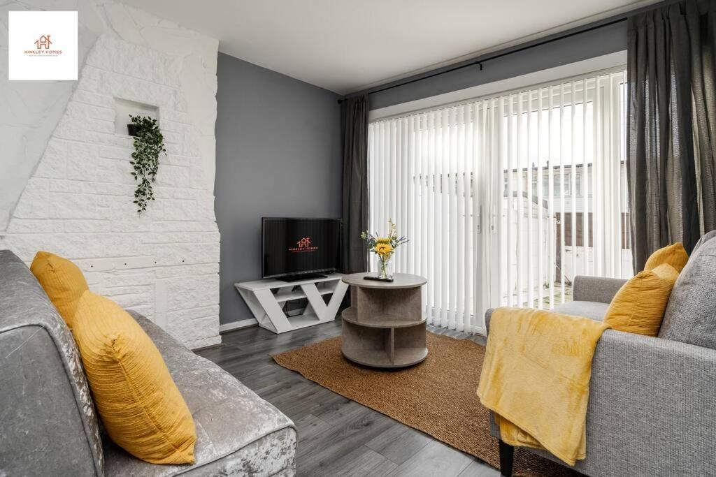 Cosy House - Free Parking - Centre Apartment Liverpool