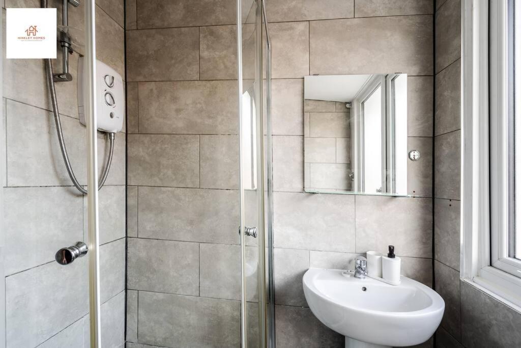 Cosy House - Free Parking - Centre Liverpool
