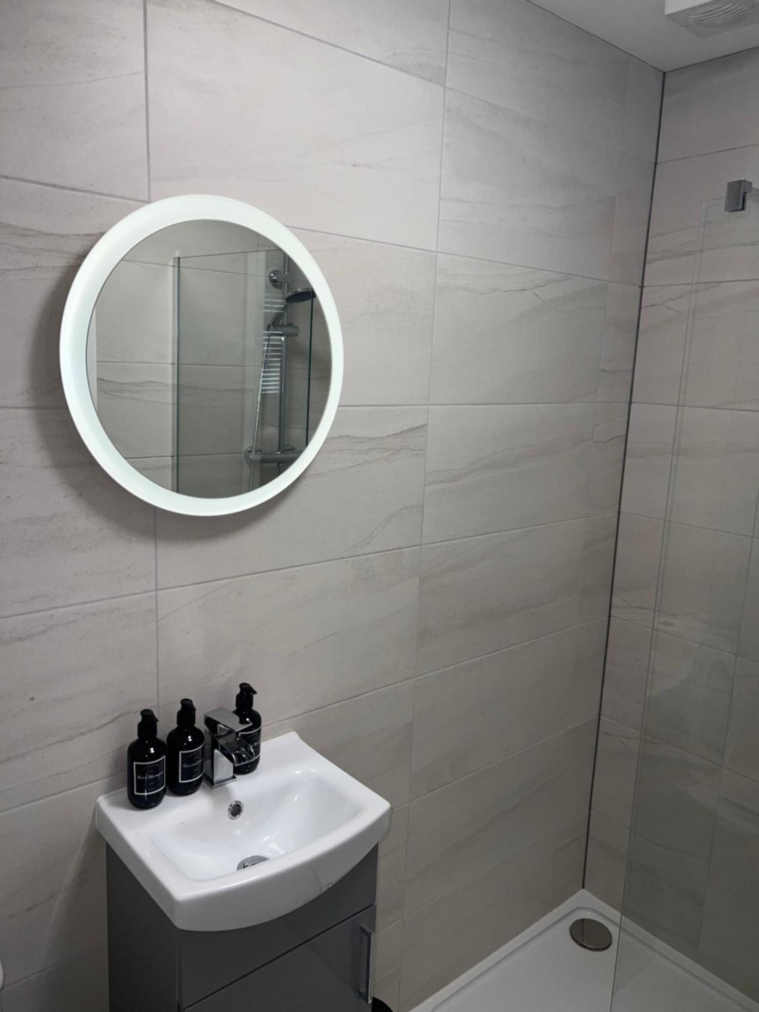 128 Anfield Road Hotel *