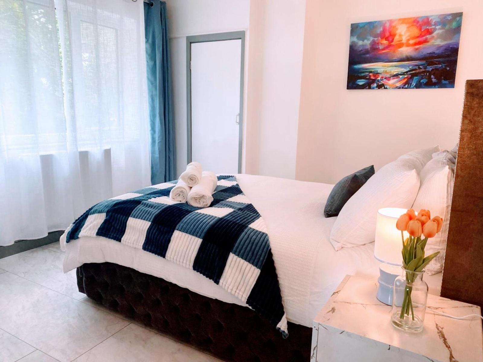 Apartment Modernised 3 Bed House