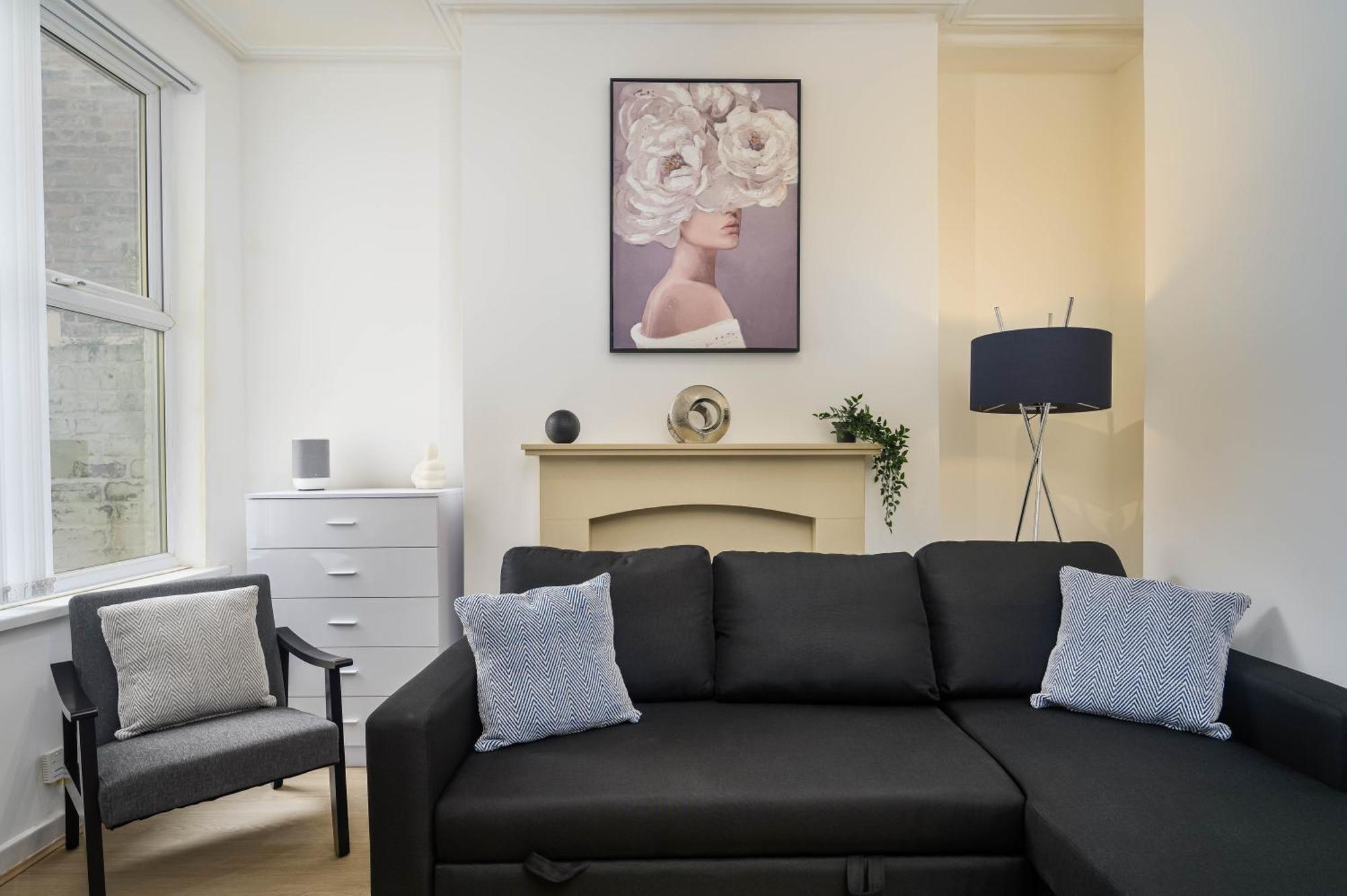 Kinsley House - - 4 Bedroom