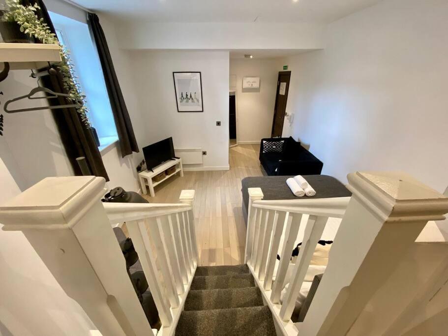 Victoria Street Sleeps 2 * Liverpool