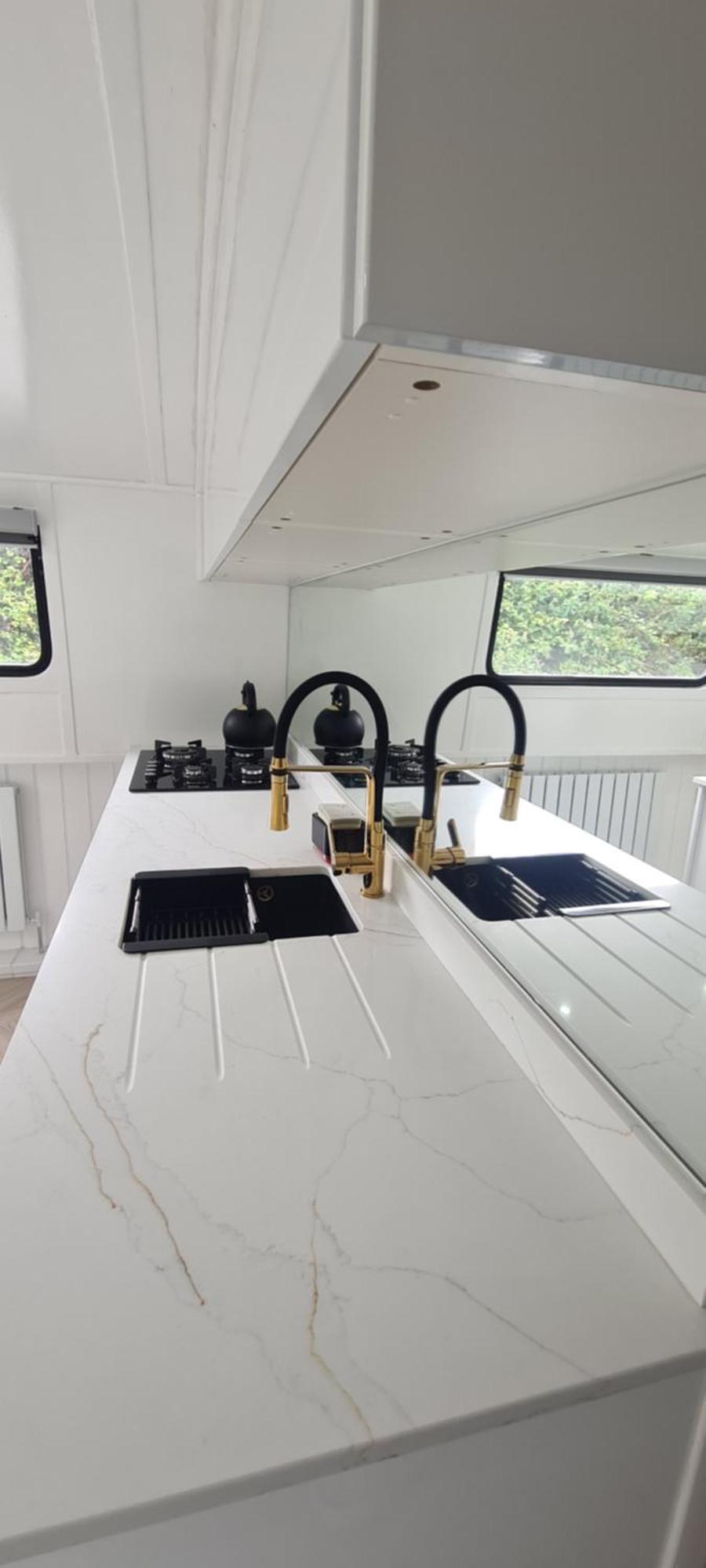Luxury Boat Sleeping 6 Wifi * Liverpool