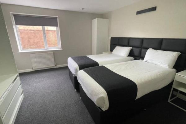 Ryan I Air I - 102 Mill Street - Free Parking Aparthotel Liverpool
