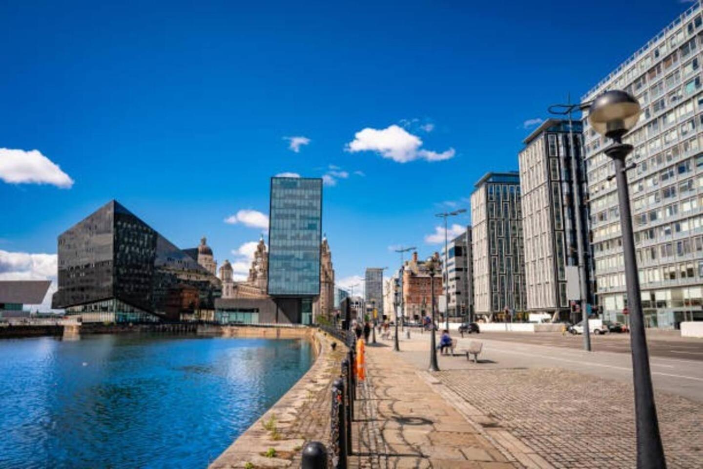 Pass The Keys Ruiskin St - Kirkdale Terrace Sleeps 5 Parking Holiday home