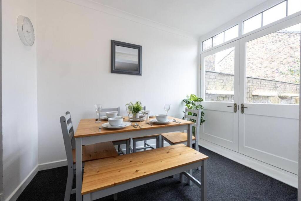 Cosy 4br House Near Center *
