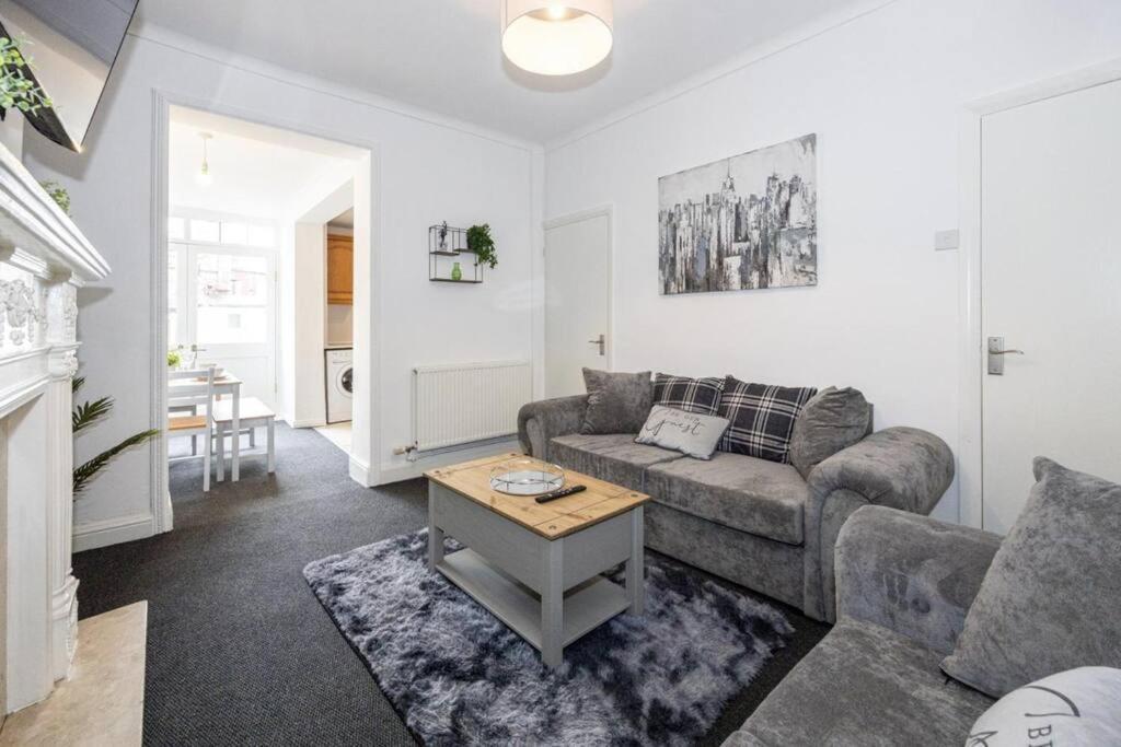 Cosy 4br House Near Center Apartment