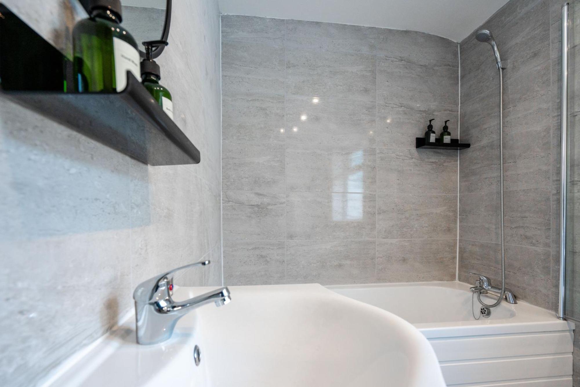 Apartment Charming & Trendy 4 Bedroom Luxury In Anfield Liverpool