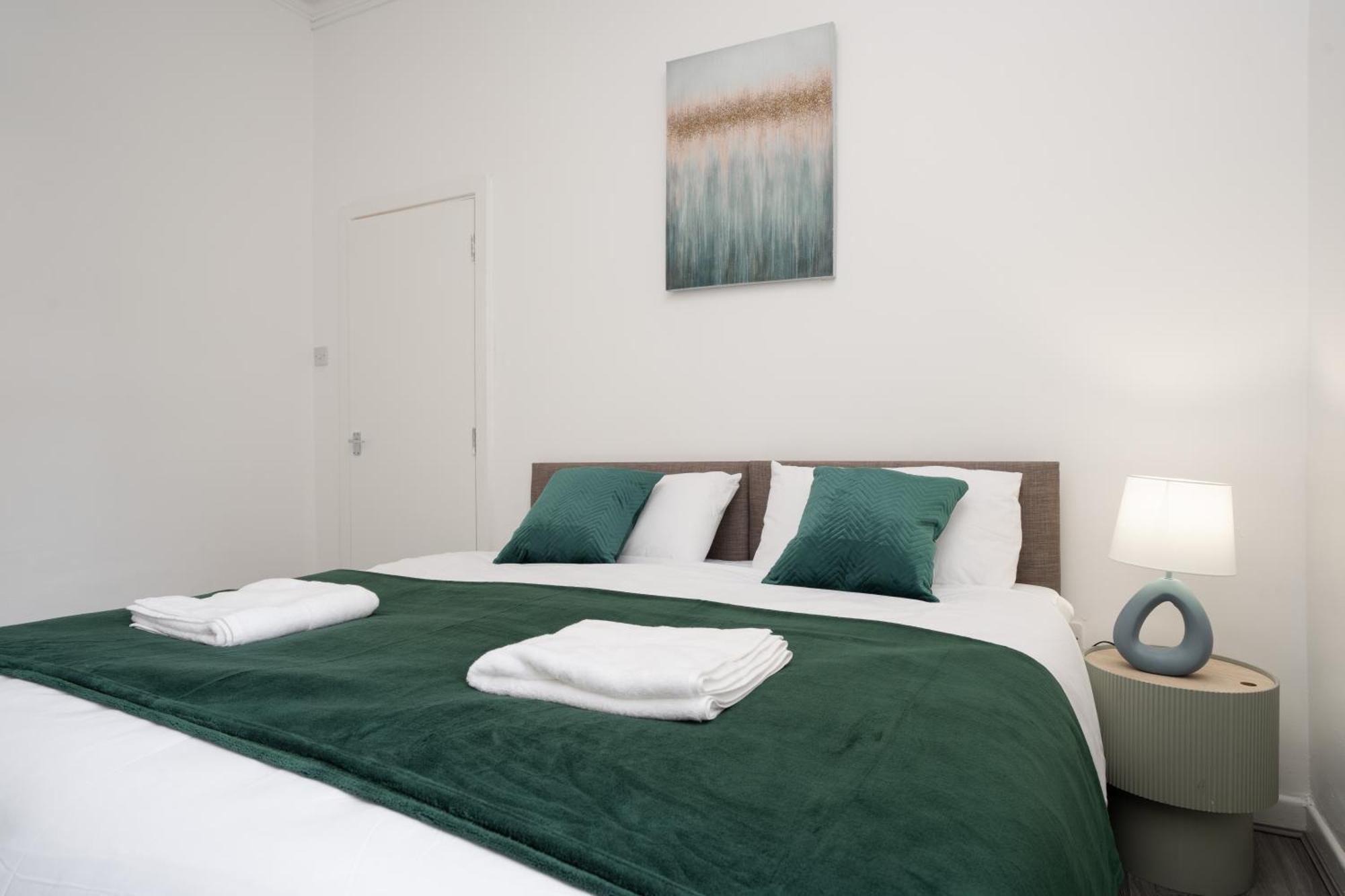 Charming & Trendy 4 Bedroom Luxury In Anfield Apartment