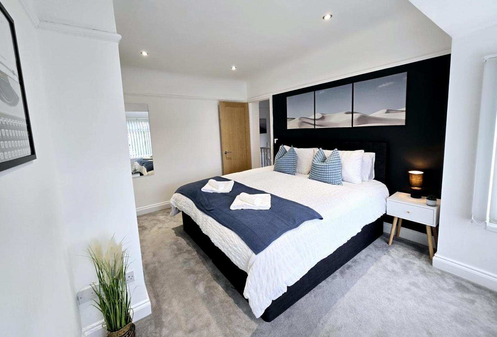 Modern 3 Bedroom * Liverpool