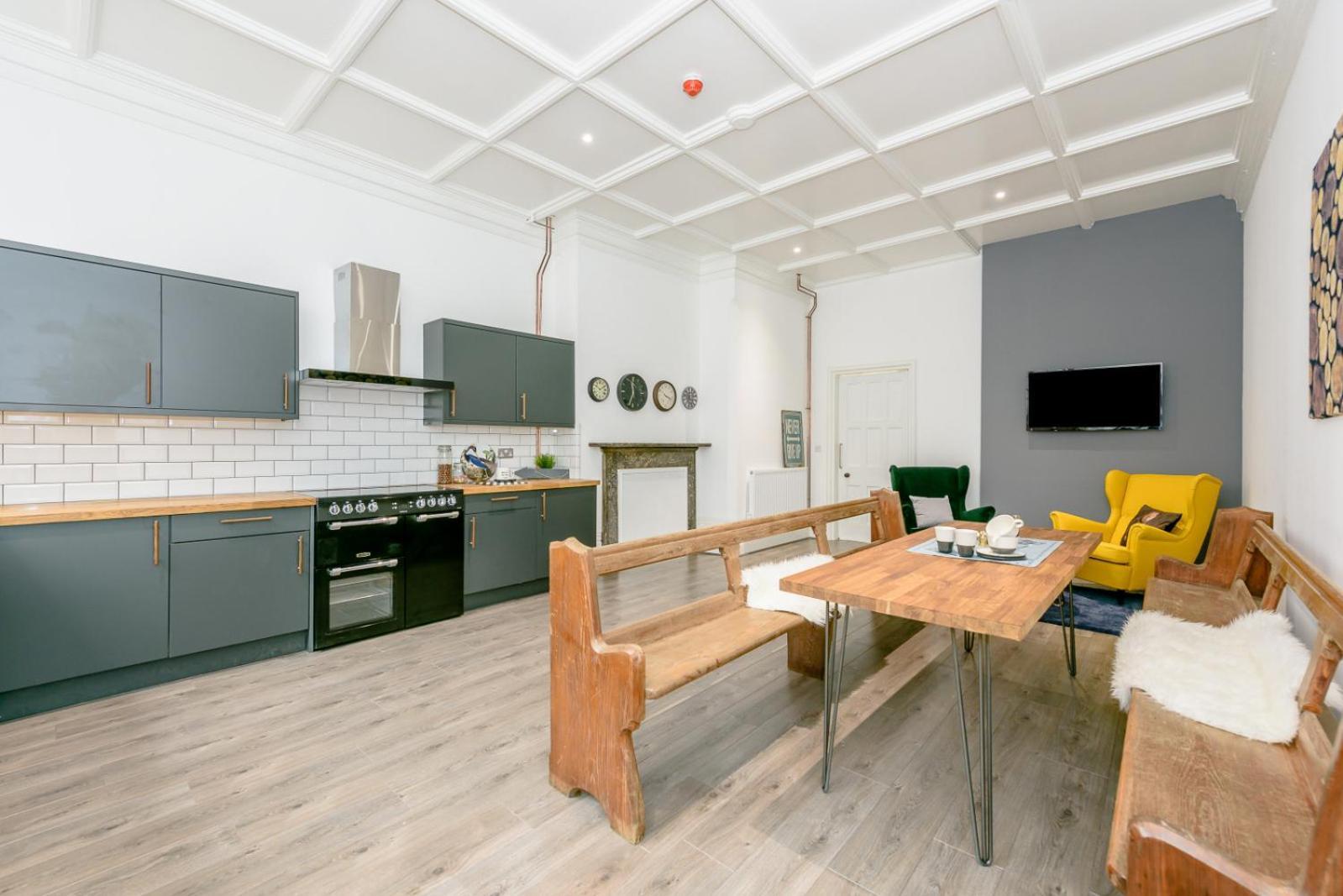 No 27 Aparthotel