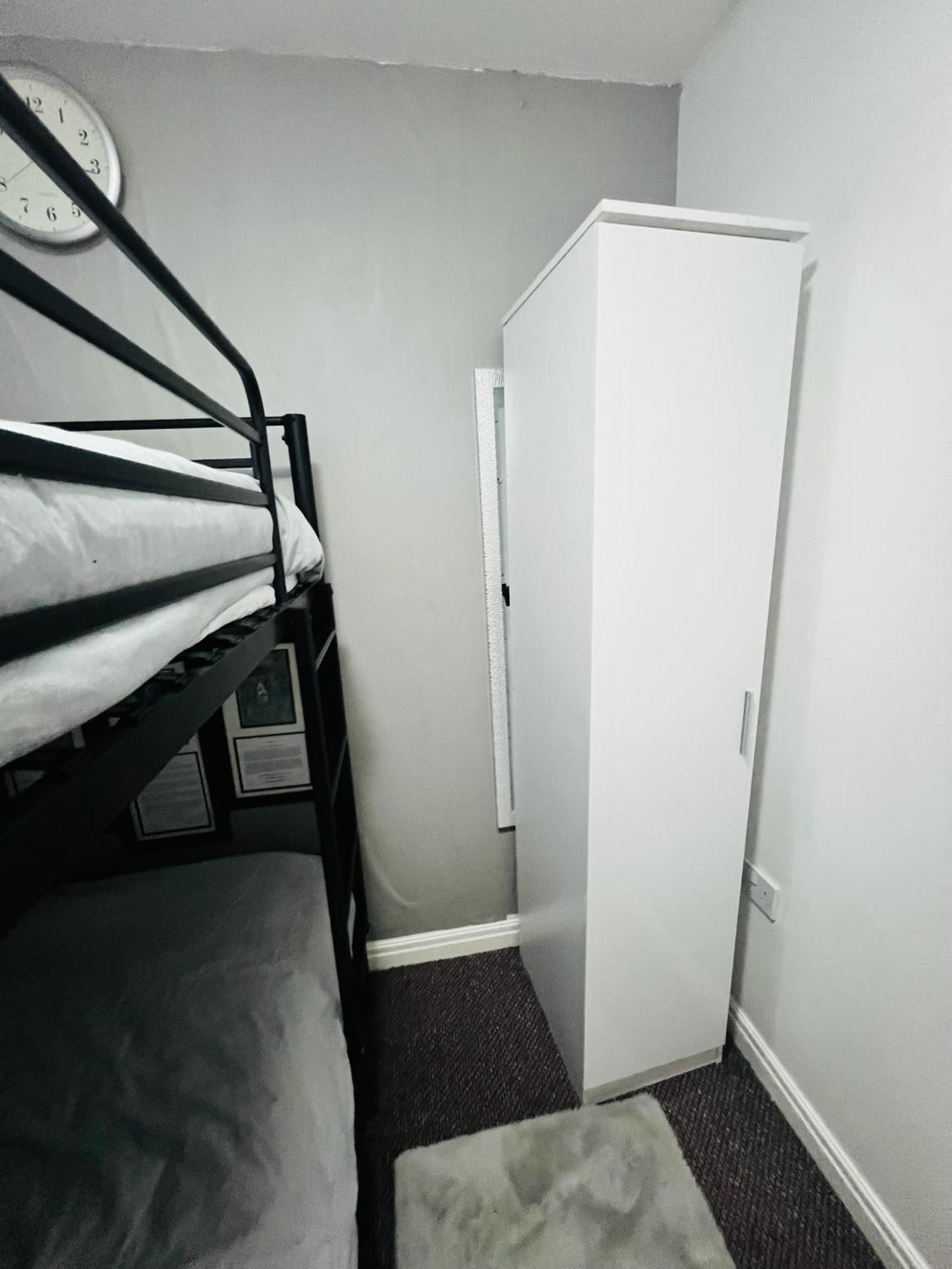 Holiday home Modern With Free Parking,near To Center *